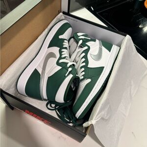 Air Jordan 1 Retro High OG Mens Green-Size 10